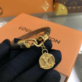 Picture of LV Bracelet _SKULVbracelet120311811390